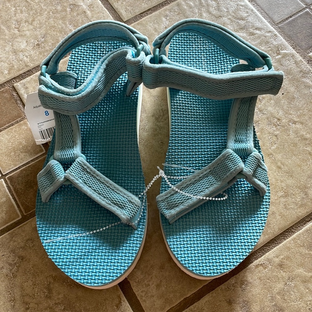 Time & Tru Platform Sandals